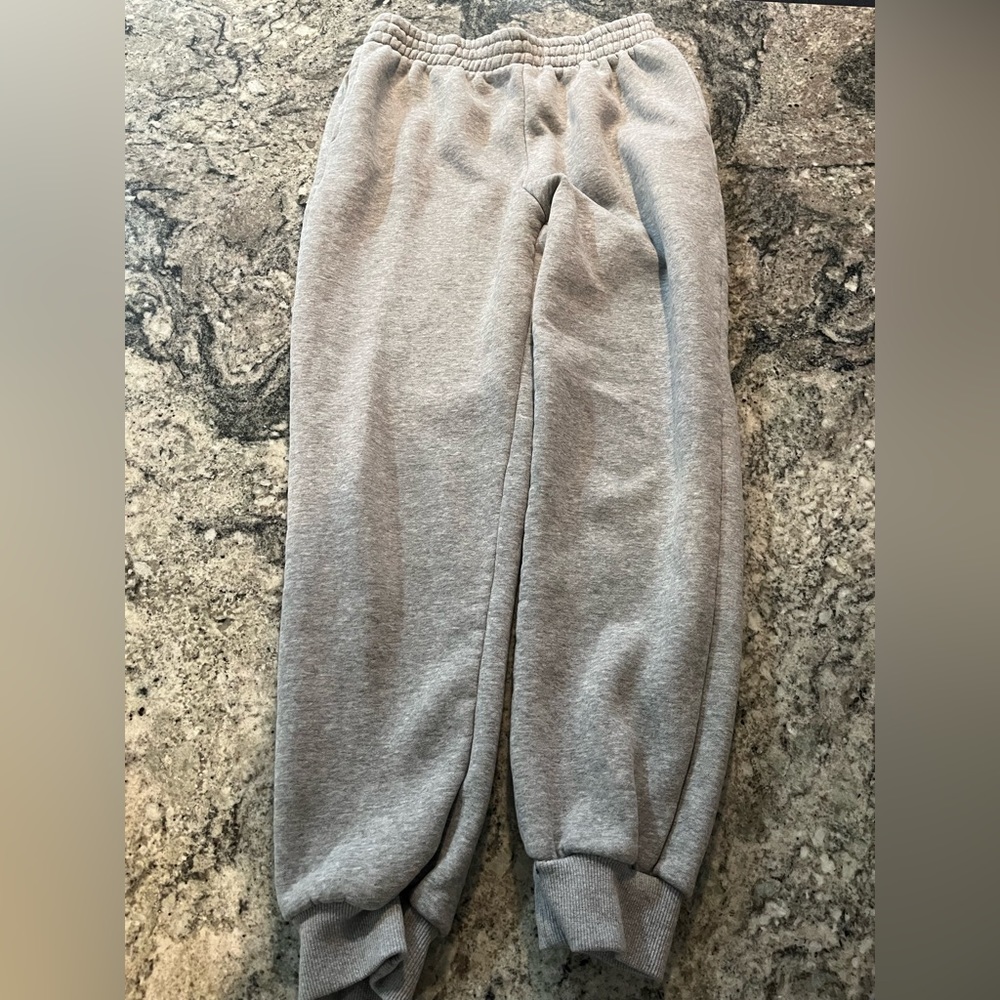 Adika Sweatpants